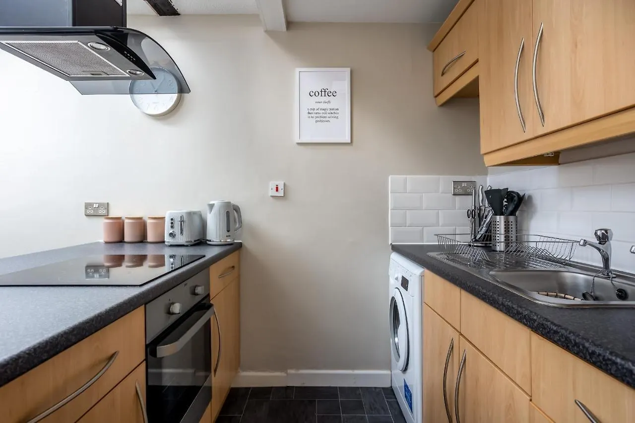 Curb Properties - Super Apartment Moments From Town Centre Cheltenham Reino Unido
